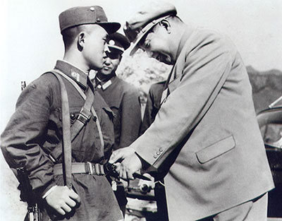 Revolucia.RU : Верховный Главнокомандующий КНА Ким Ир Сен